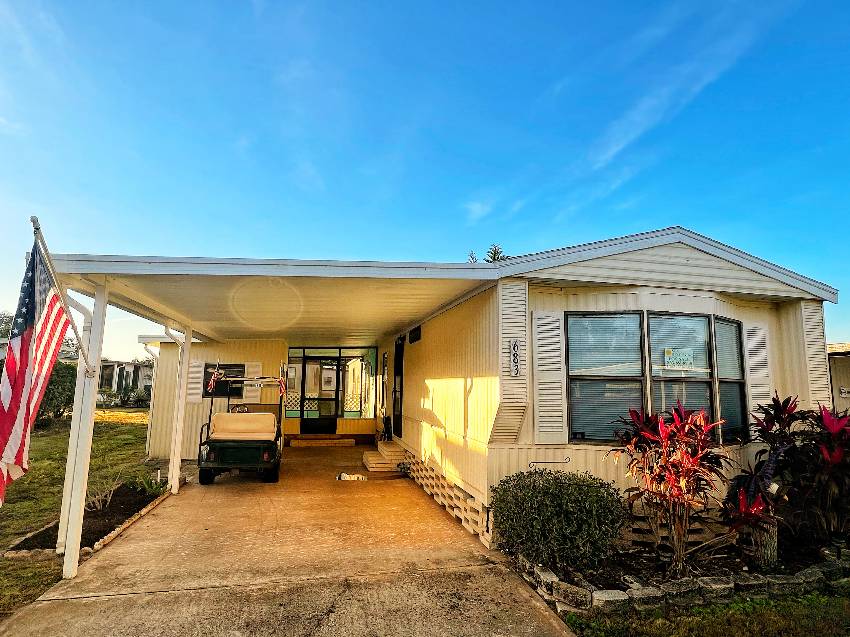 Winter Haven, FL Mobile Home for Sale located at 683 Century Lane Hidden Golf Club